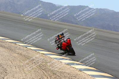 media/Apr-10-2022-SoCal Trackdays (Sun) [[f104b12566]]/Bowl (11am)/